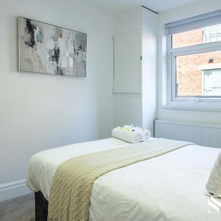 One Bedroom Apartment At Smooth Stays Short Lets & Serviced Accommodation Preston With Parking Near Train Station Εξωτερικό φωτογραφία