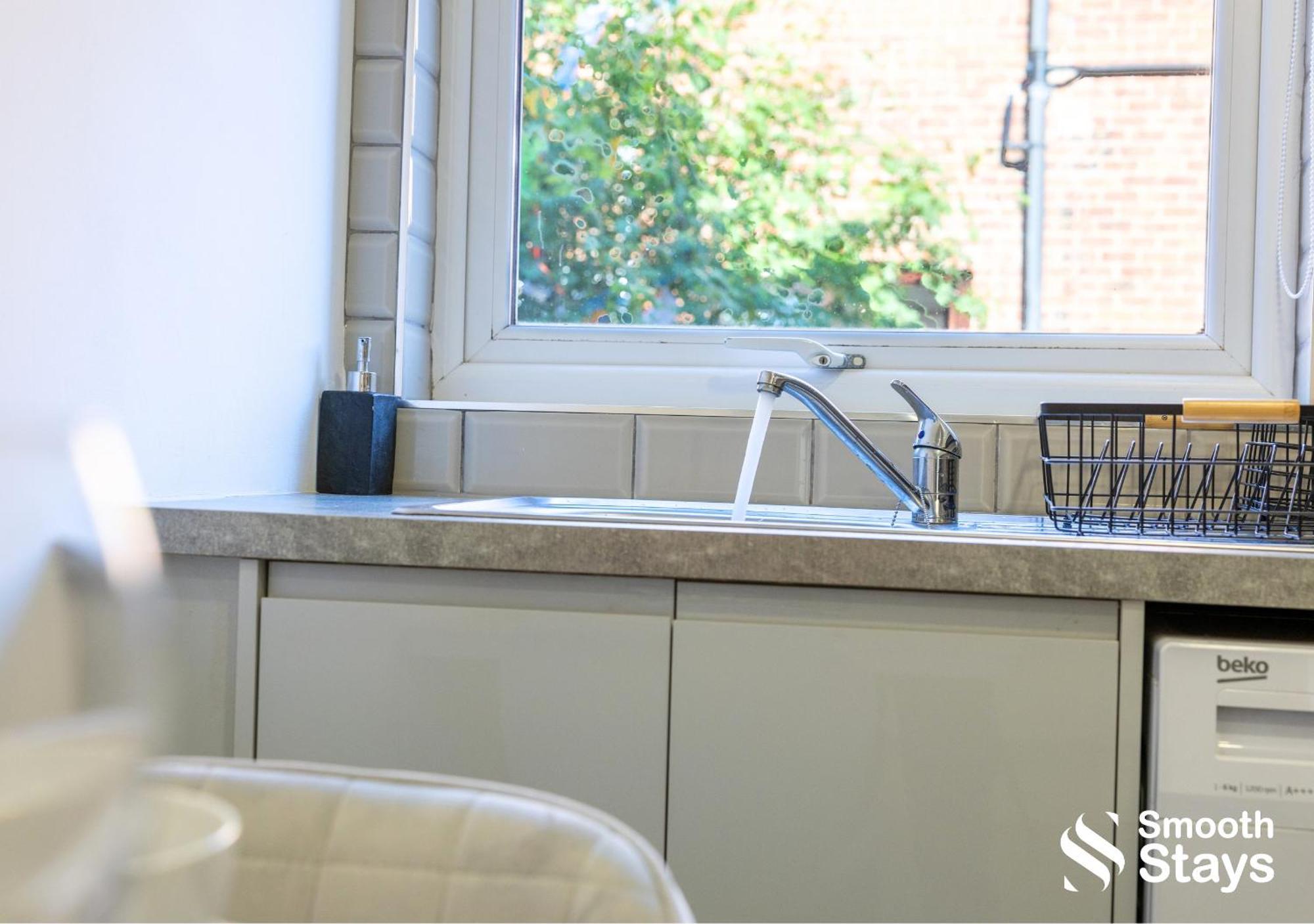One Bedroom Apartment At Smooth Stays Short Lets & Serviced Accommodation Preston With Parking Near Train Station Εξωτερικό φωτογραφία
